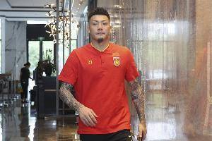 媒体人：王大雷的气质是为大赛而生，李铁请给他一次机会