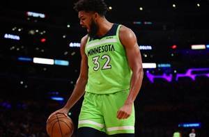 【直播吧评选】11月19日NBA最佳球员