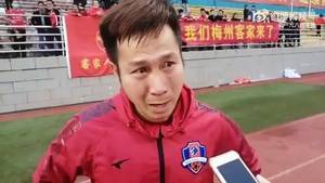 梅州冲超成功！老将卢琳眼泪止不住的流