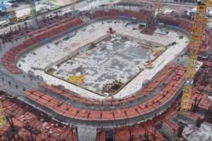 广州专业足球场施工空拍视频：年底前可能完成地面全部混凝土浇注