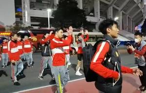 跟随记者镜头，来看看广州队本赛季在天河的最后一战