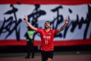 巴媒：高拉特在等中国足协的转会文件证明，盼尽快出场帮助球队