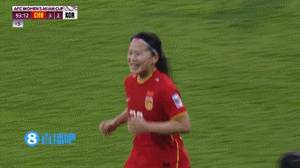 女足夺冠特写：逆转夺冠彰显玫瑰品质，为国争光就该如此践行