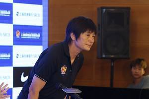 女足夺冠特写：逆转夺冠彰显玫瑰品质，为国争光就该如此践行