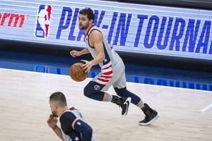 【直播吧评选】2月11日NBA最佳球员