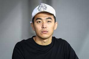 引热议！ &ldquo;冯潇霆发文&rdquo;话题排到微博热搜第二位