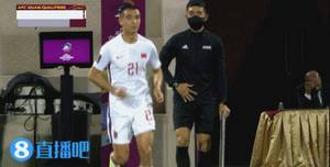 国足vs阿曼第61分钟第三次换人，刘彬彬换下张玉宁