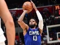 乔治：很幸运在联盟打12年球并得15000分 能正确看待伤病问题