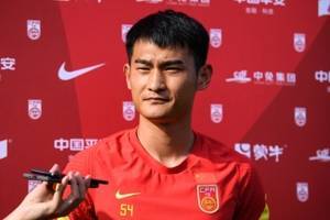 鲁媒:廖力生每次训练完都主动加练定位球,硬是踢坏了20双球鞋